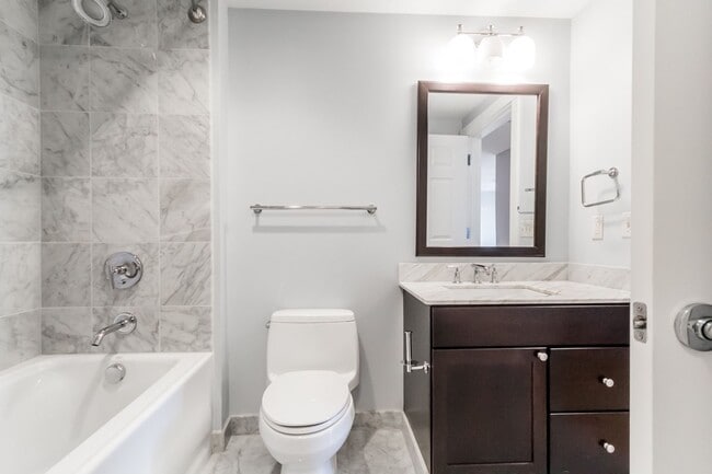 Building Photo - 2BR/2BA East Bayside Luxury Condo Near Old Port, W/D, Parking, Central AC, Views