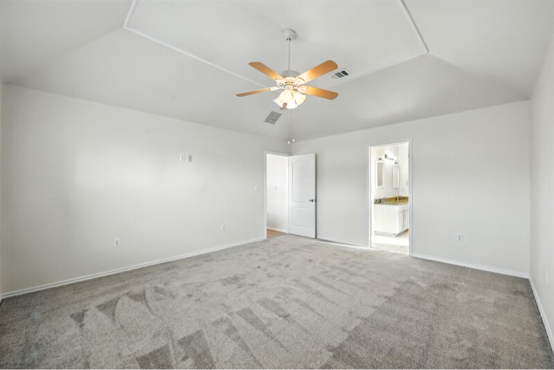 Building Photo - 5328 Sioux Creek Ln