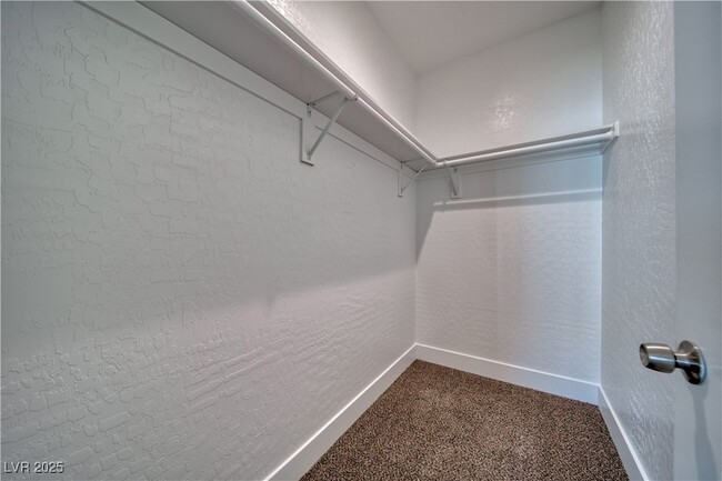 Building Photo - 610 San Lorenzo St