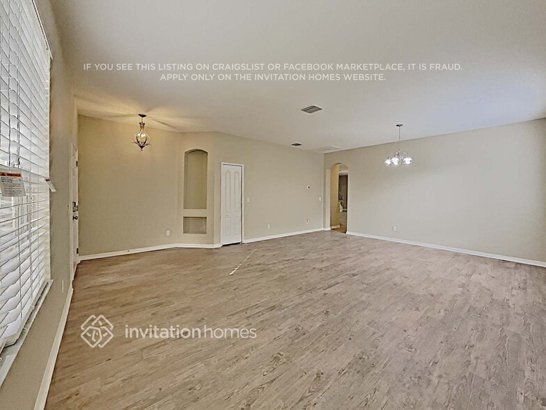 Building Photo - 2808 Windcrest Oaks Ct