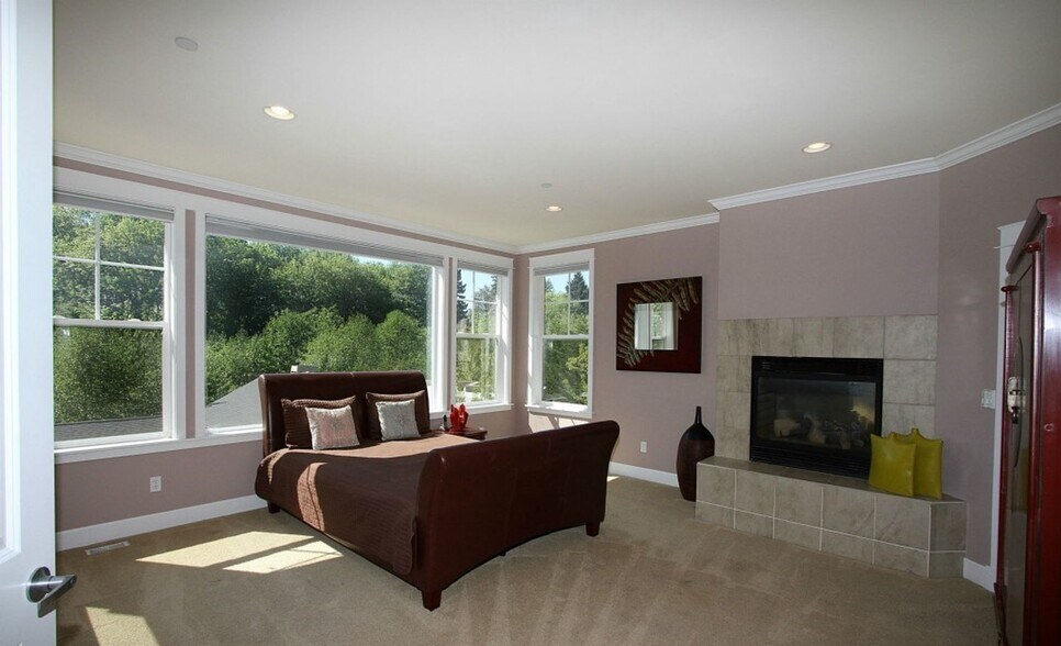 Building Photo - Live the Dream in Kirkland! Luxurious Home For Rent