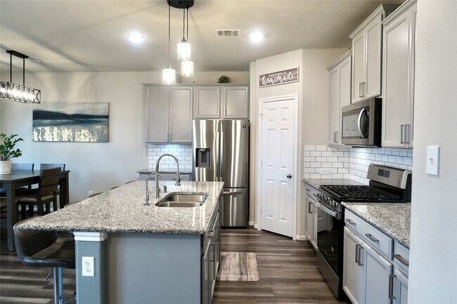 Building Photo - 9850 Copper Ranch Trail