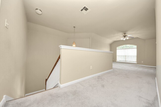Building Photo - 6106 Grassy Haven Ln