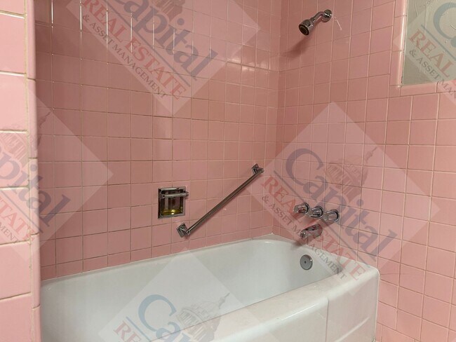 Building Photo - Spacious Home With Classic Charm