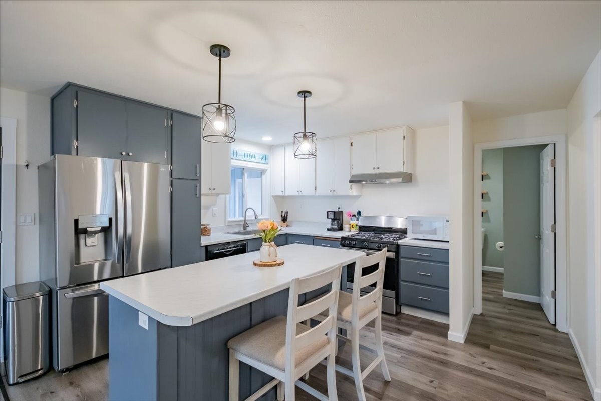 Building Photo - 365 S 15th St