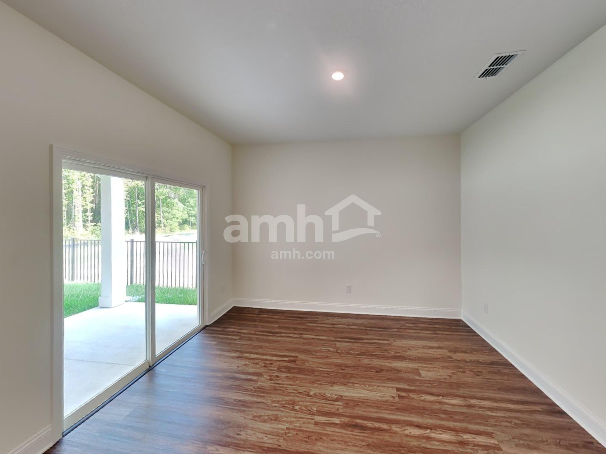 Building Photo - 12622 Forest Ln
