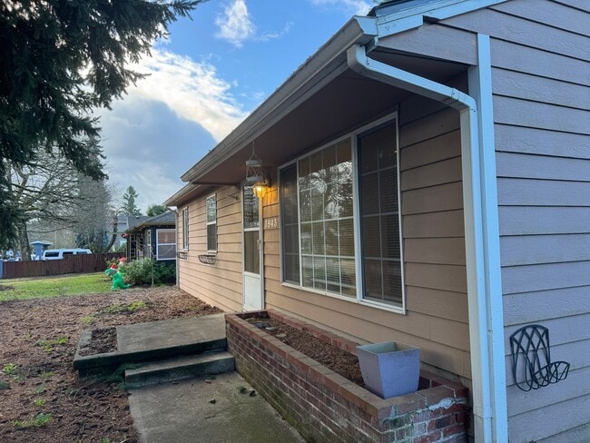 Building Photo - 3br/2ba house with finished basement, two car garage/shop and fully fenced yard