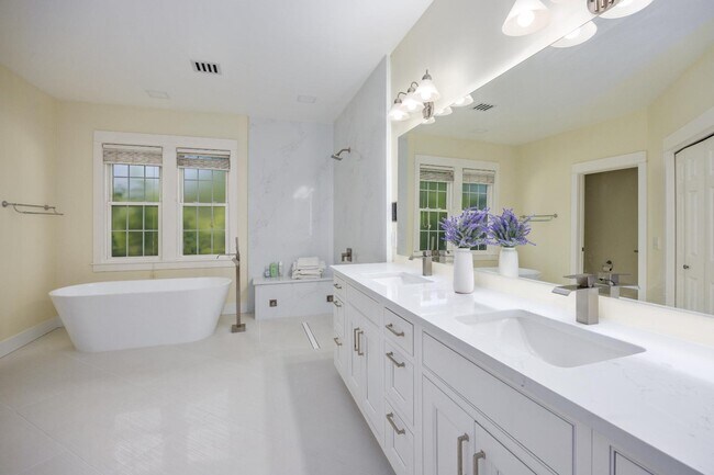 Building Photo - 4440 Whitewood Farms Dr NE