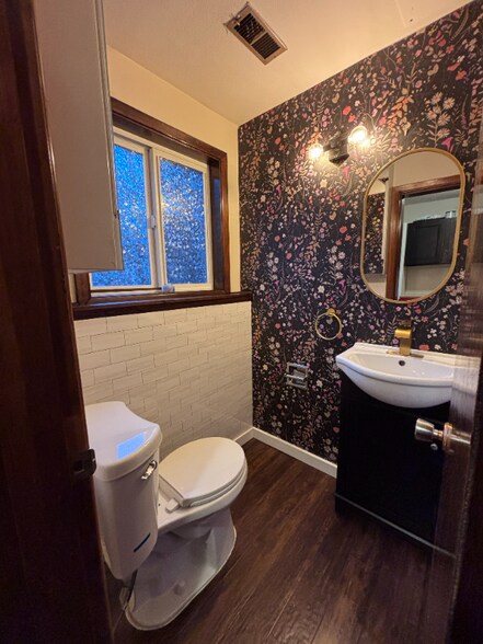 Building Photo - 11295 SW Blakeney St