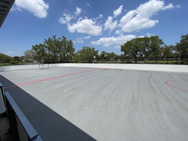 Building Photo - 1630 Zenith Way