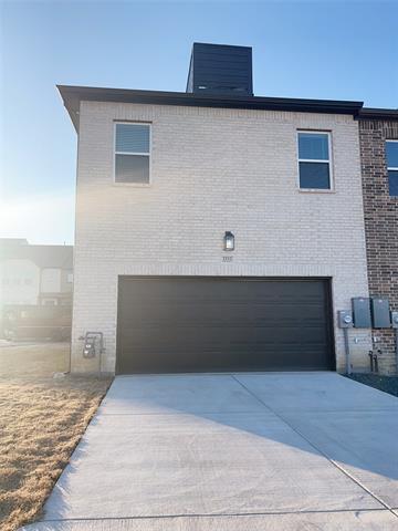 Building Photo - 2212 Adena Spgs Dr