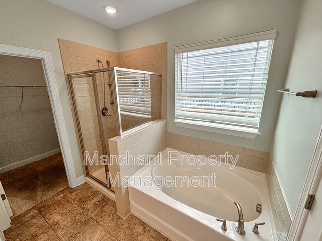 Building Photo - 28 Arnold Mill Rd