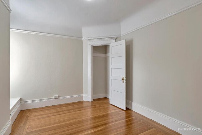 Building Photo - 2420 Van Ness Ave