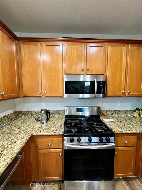 Building Photo - 27139 Dolostone Way