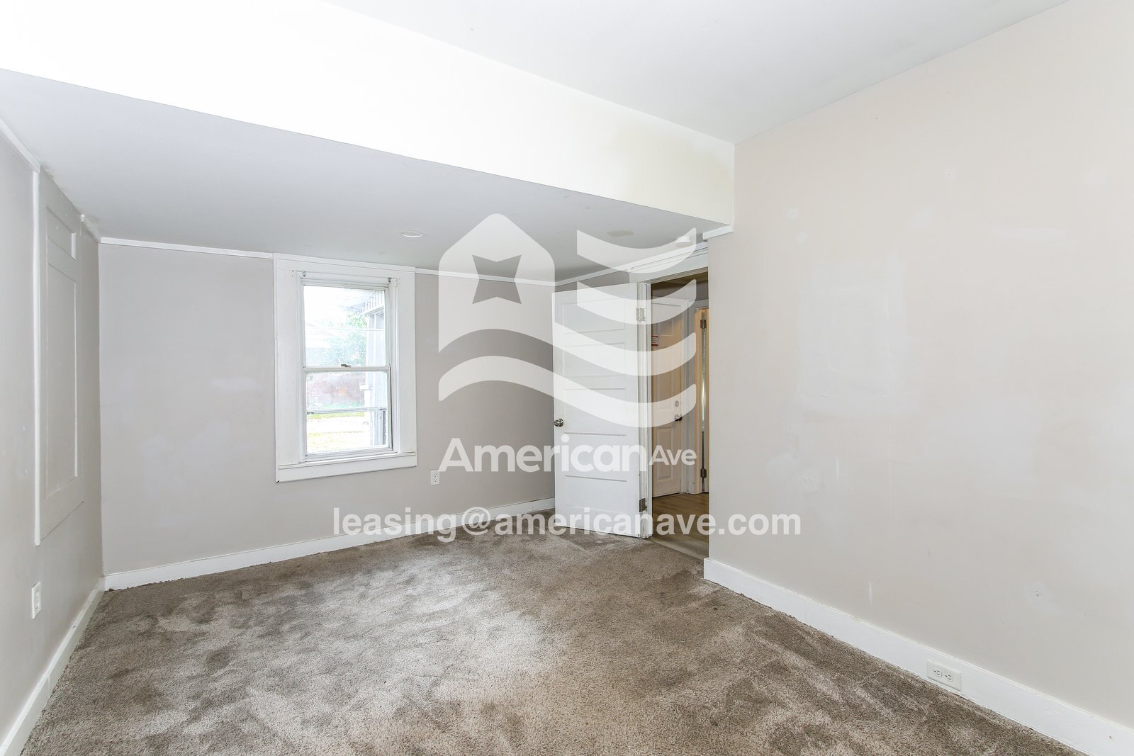 Building Photo - 1858 Watkins St