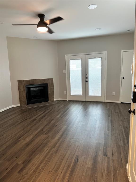 Building Photo - 10855 Meadowglen Ln