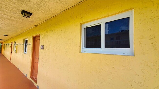 Building Photo - 7910 Camino Real