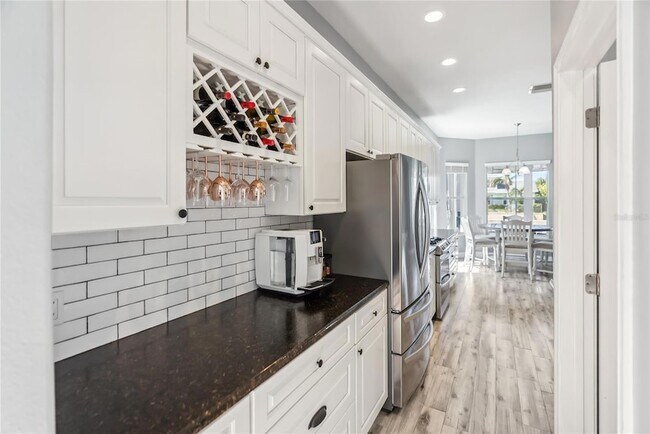 Building Photo - 428 Islebay Dr