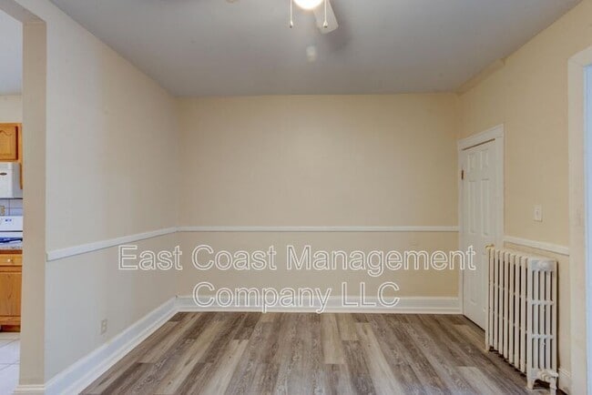 Building Photo - 837 Belgian Ave