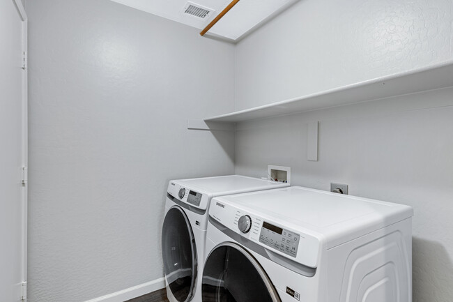 Laundry Room (to Garage) - 440 S Val Vista Dr