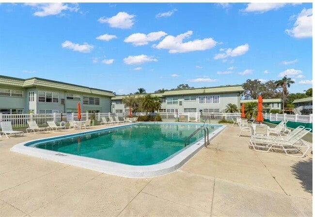 Building Photo - 1433 S Belcher Rd