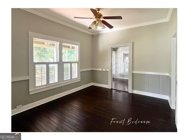 Building Photo - 208 Bartlett St