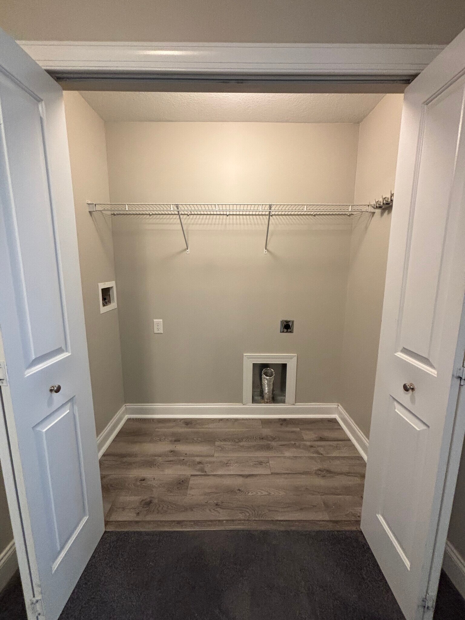 Washer/Dryer Closet - 43 Foxden Dr