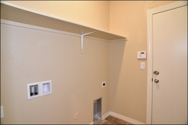 Building Photo - 5440 Limestone Dr