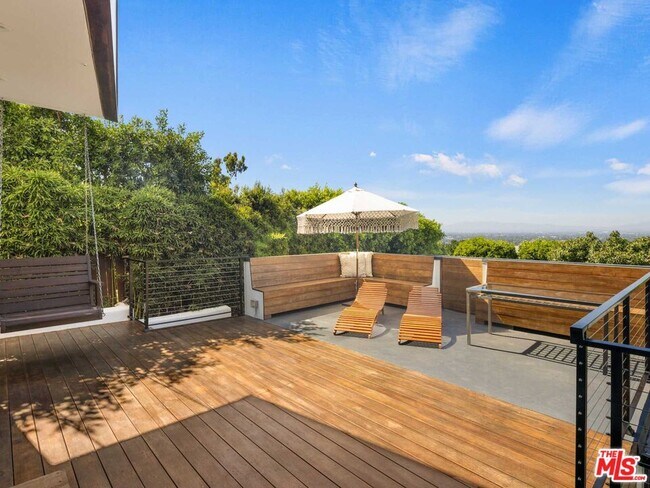 Building Photo - 3606 Berry Dr