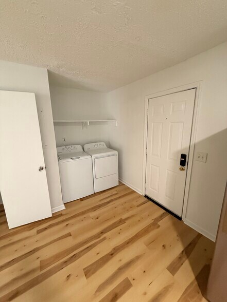 Building Photo - 708 Eric Dr