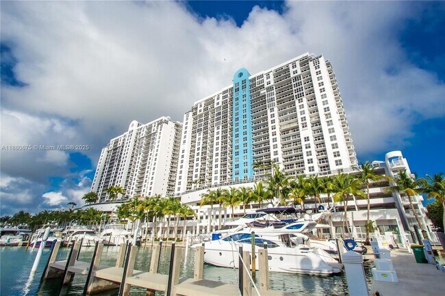 Primary Photo - 1800 Sunset Harbour Dr