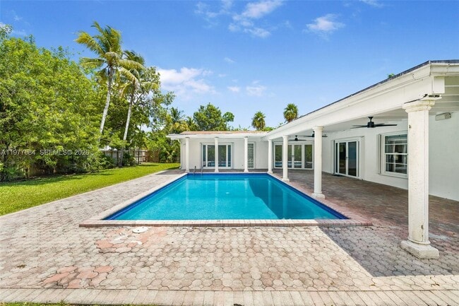 Building Photo - 7255 SW 125th St