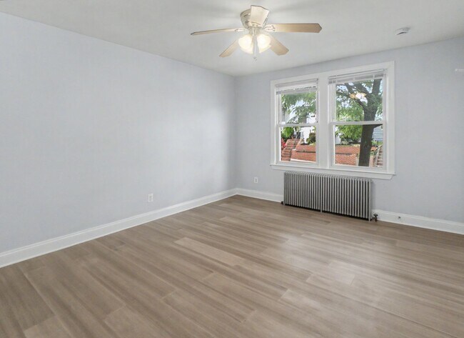 Building Photo - 3542 6th St NW