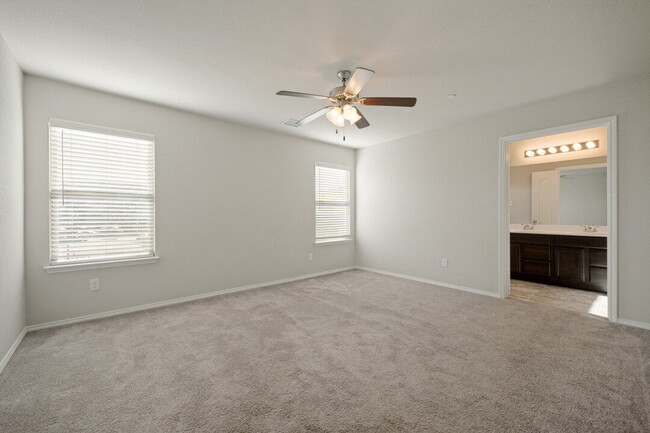 Building Photo - 3304 Becker Dr