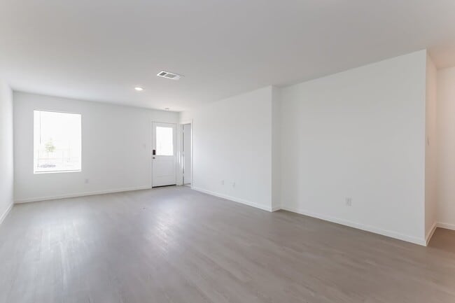 Building Photo - 8022 Biggio Ln