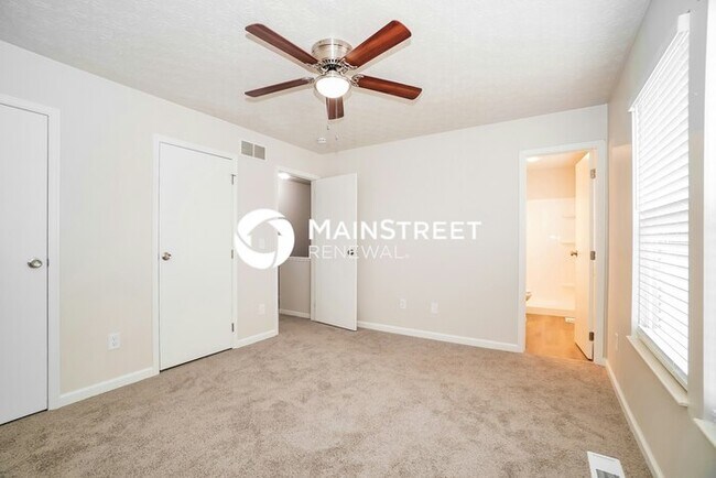 Building Photo - 3 Bedroom Pet-Friendly Home in PICKERINGTON, OH with Main Street Renewal