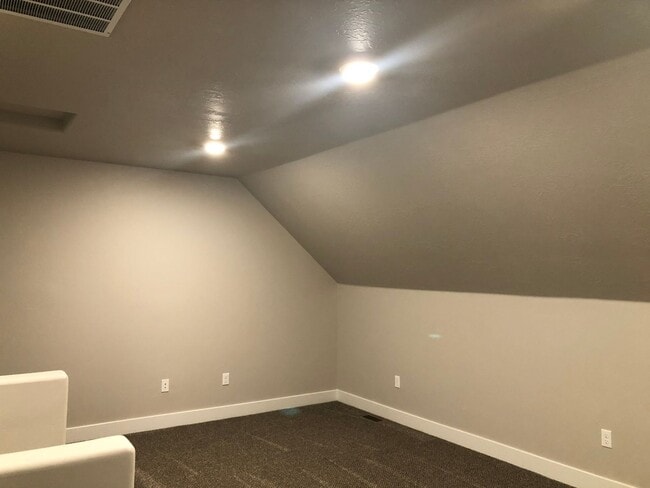 Building Photo - Spacious 4-Bedroom Home with Bonus Room in Northern Cedar City