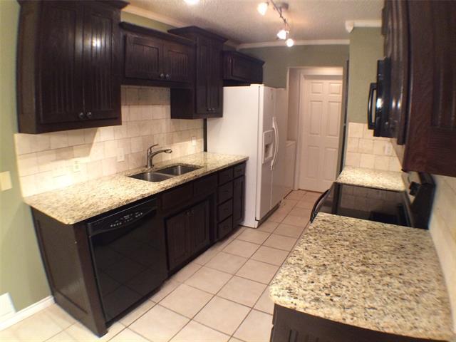 Building Photo - 3918 White Oak Ct