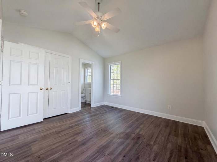 Building Photo - 406 Landing Pl Dr