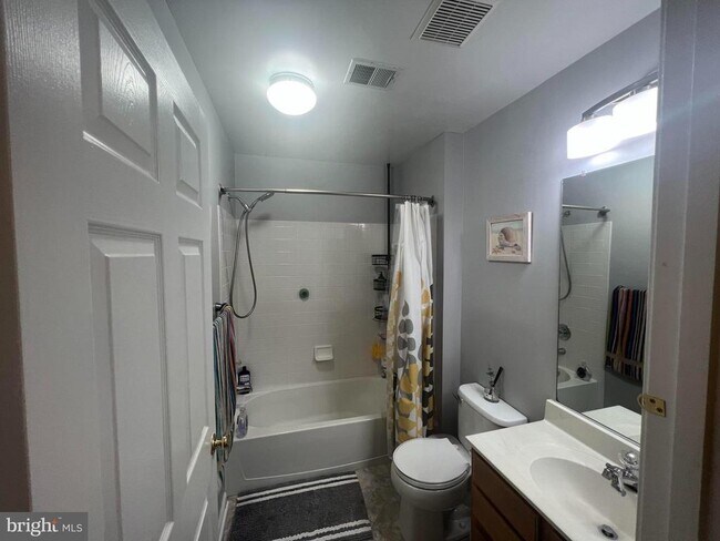 Building Photo - 8321 Green Heron Way