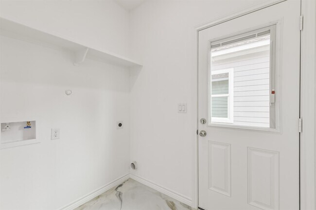 Building Photo - 16922 W Forrestal