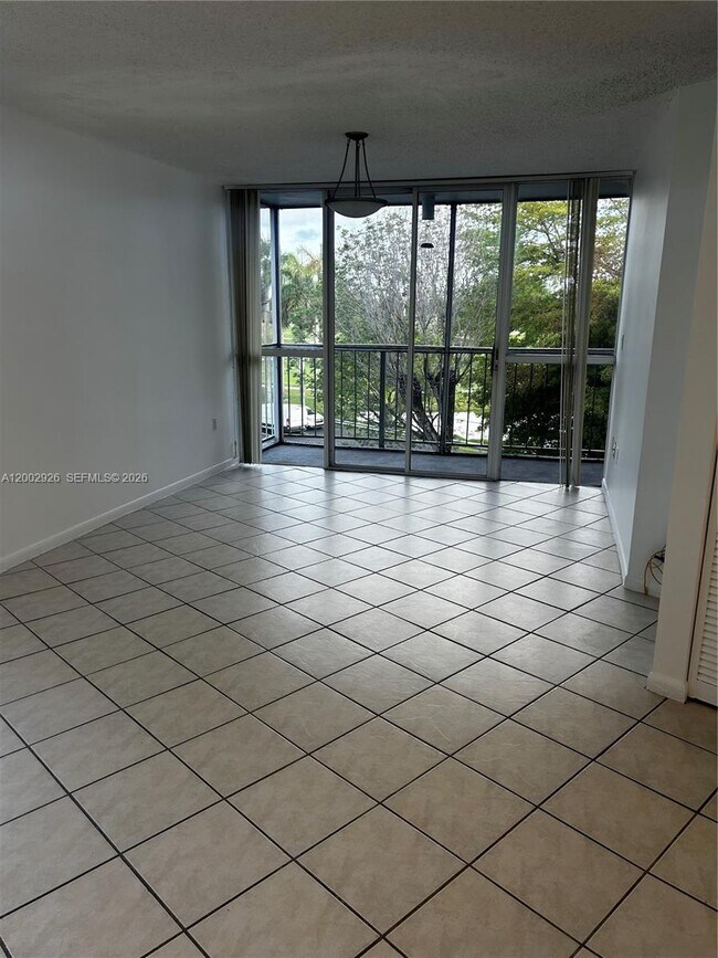 Building Photo - 6955 NW 186th St