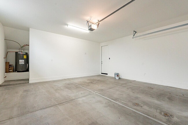 Building Photo - 5538 S Dillon