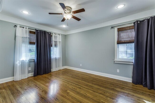 Building Photo - 4306 Benning Dr