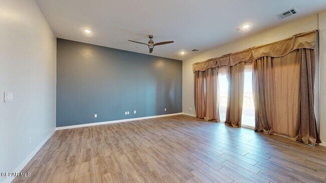 Building Photo - 7821 Enchanted Nest