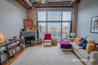 Building Photo - 1727 S Indiana-323