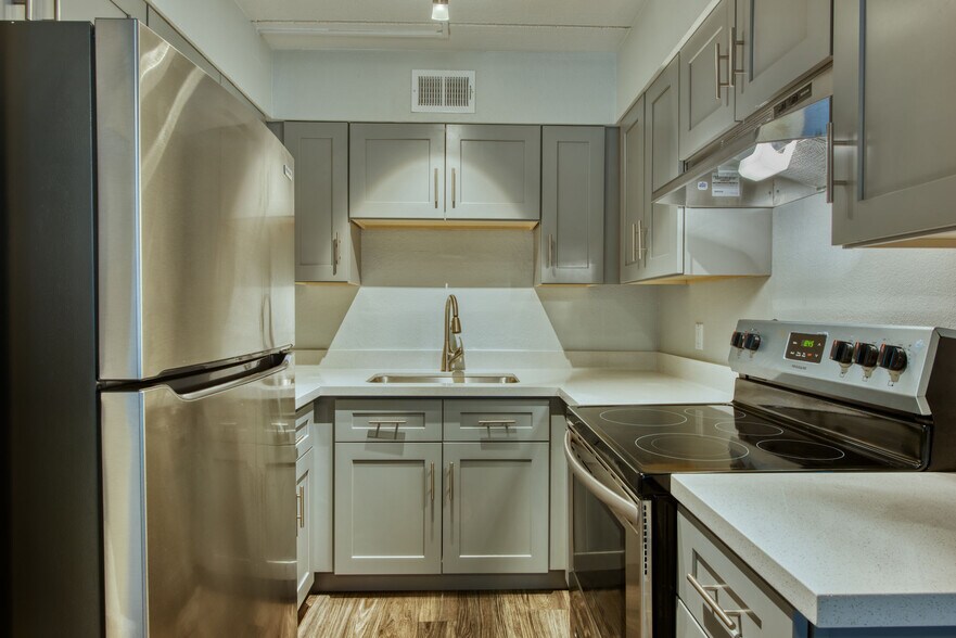 Atwater 7750 N 12th St Phoenix AZ 85020 Apartment Finder