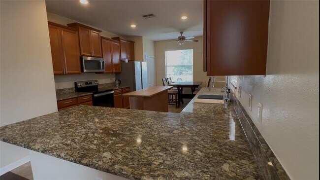 Building Photo - 914 Peregrine Hill Pl