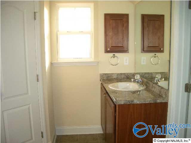 Building Photo - 203 Bremerton Dr SW