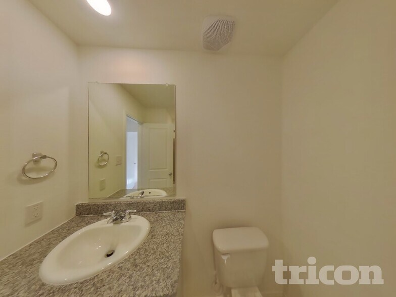 Building Photo - 1516 Clairborne Ct